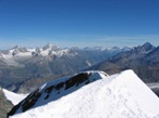 L'arrivo alla stretta vetta del Castore