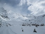 Ci si incammina lungo il vallone