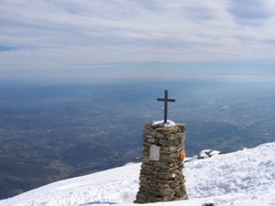 La vista dal Poggio Frassati verso sud e la Pianura Padana