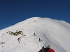 La piccola crestina e il breve pendio finale che porta in cima