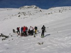 Nei pressi della cima, si affronta l'ultimo pendio che conduce alla base della cima rocciosa