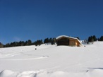 L'ultima baita/deposito che troviamo lungo il percorso appena usciti dal bosco
