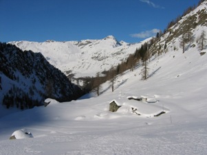 L'alto vallone di Mascognaz con l'alpeggio di Toulassa