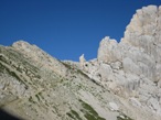 Il sentiero che conduce alla sella dei due Corni
