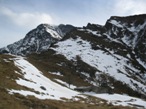 La zona dell'alpe Meric, in una giornata di tarda primavera