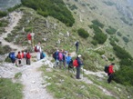 Dal rifugio si segue il percorso per i piani di Artavaggio fino al Colle per la bocchetta Pesciola