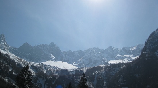 La parte di cime a sud-est del rifugio brasca