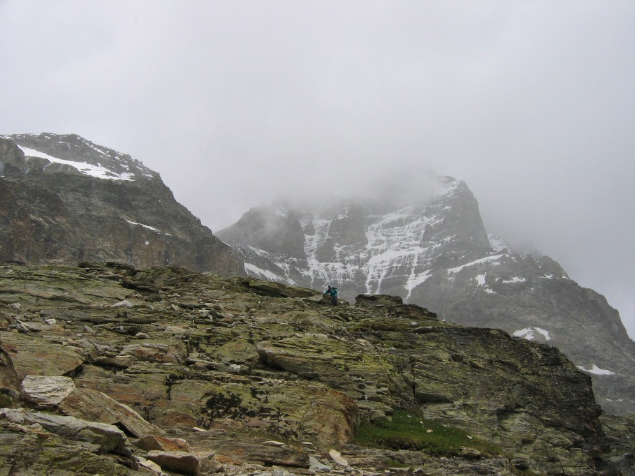 Le roccette da superare per arrivare alla croce Carrell