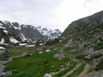 La bella piana del Vannino, appena dopo la vecchia diga.