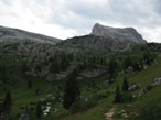 Il sentiero che porta dal Rifugio Cinque Torri al Passo Giau