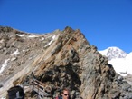 Il ponte in legno sulla cresta