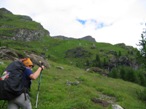 La ripresa del sentiero sopra l'alpe di Hockene Stei