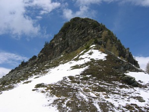 La nord del Monte Cavallo vista dalla stazione della seggiovia del Ciarcerio
