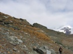 Il versante orientale del Rothorn, gi visibile in fondo a sinistra, mentre sulla destra si trova il pianoro che porta al piccolo Rothorn