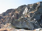 Un secondo tratto di percorso verso la cima dove si trovano gli ometti in pietra